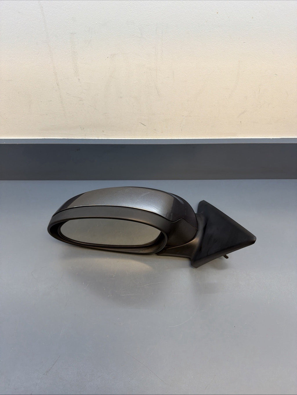 2007-2008 BMW 335i Front Left Driver Side Door Rear View Mirror 7075626 OEM