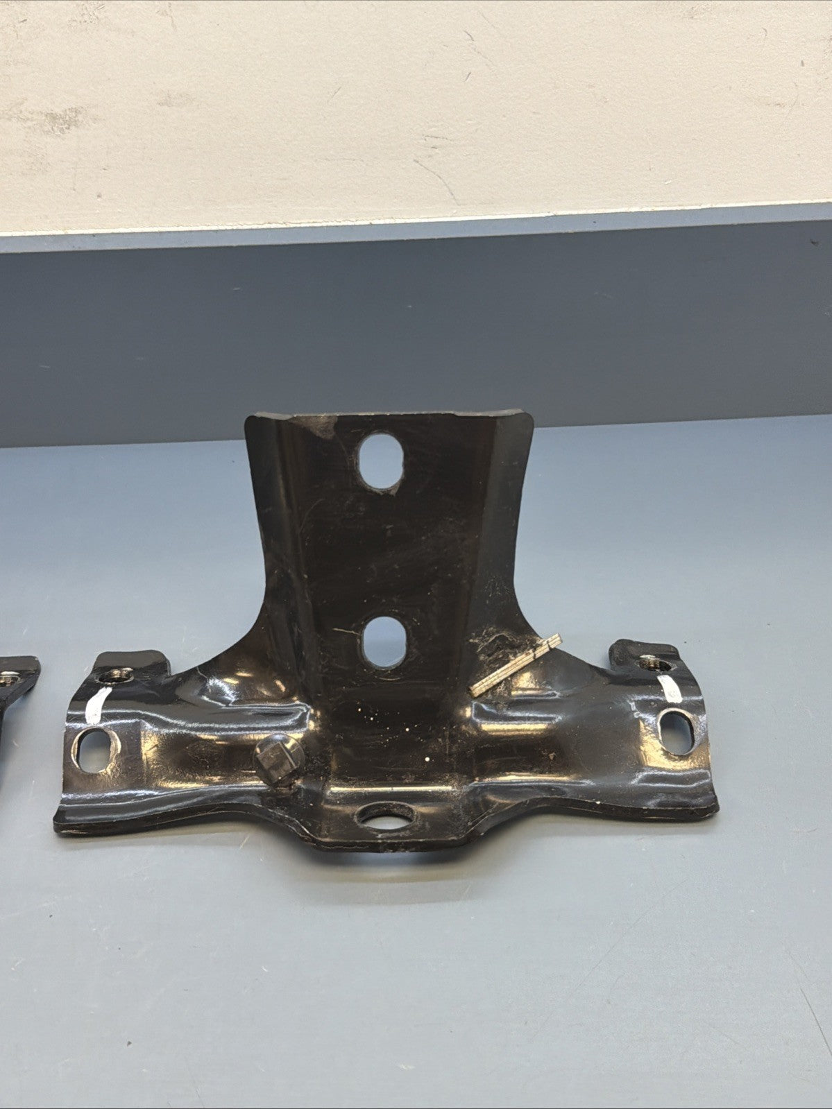 BMW E53 X5 00-06 OEM Tow Hitch Bracket 2 PIECES