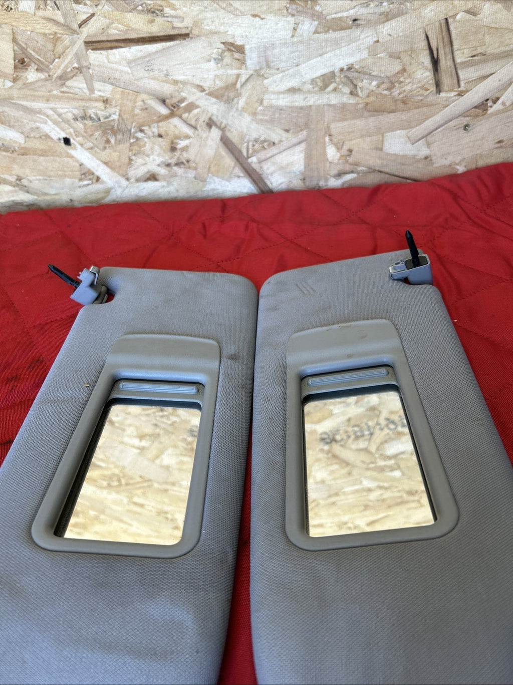 BMW E90 Sun Visor Set OEM – Driver & Passenger Gray 6957369 6957370 CLOTH *NOTE*