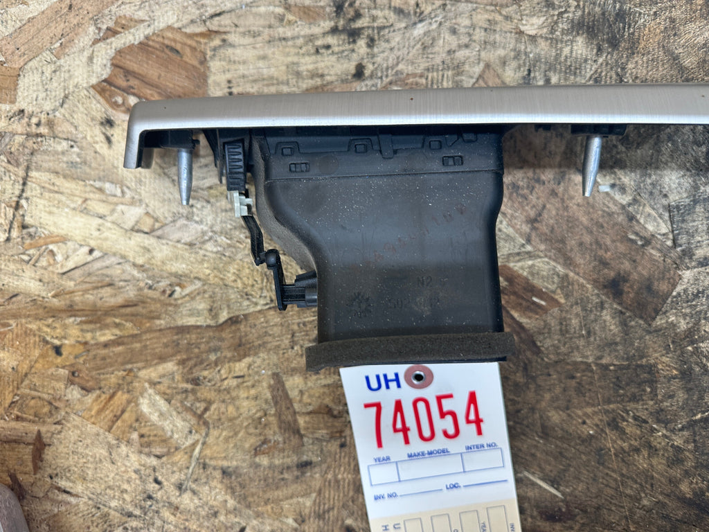 BMW 05-13 E90 3 SERIES RIGHT DASH VENT TRIM ALUMINUM OEM 9147391