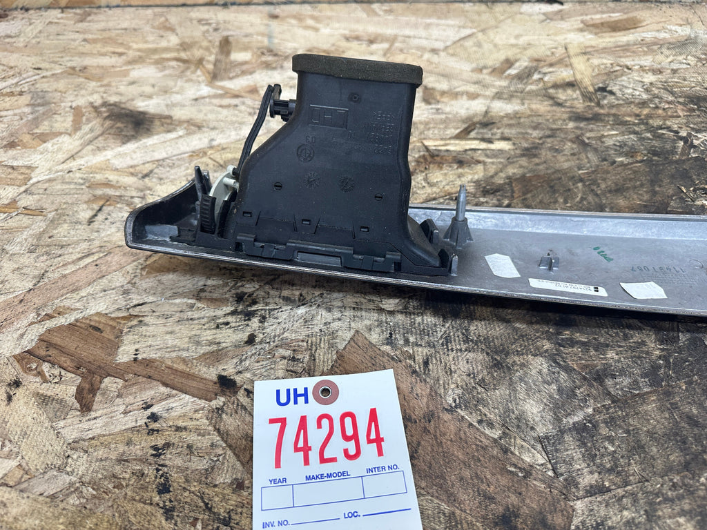 BMW 2004-2008 E90 3 SERIES RIGHT DASH VENT TRIM NUTWOOD OEM 7132851