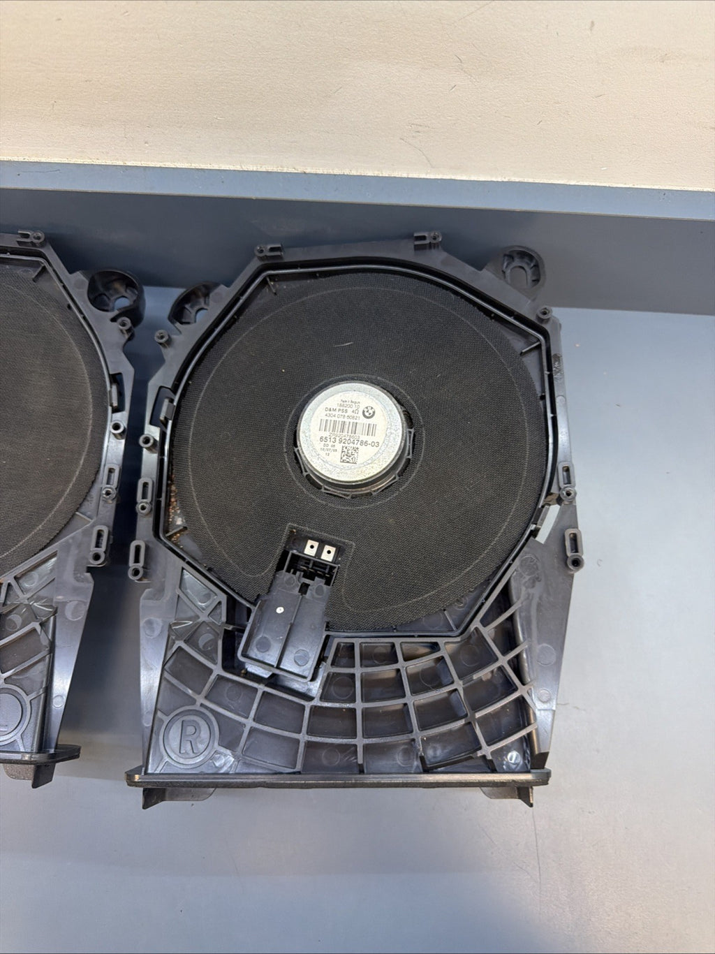 OEM BMW E88 E92 E93 335 M3 Floor Bass Speaker Sub Subwoofer Pair 9204785 9204786