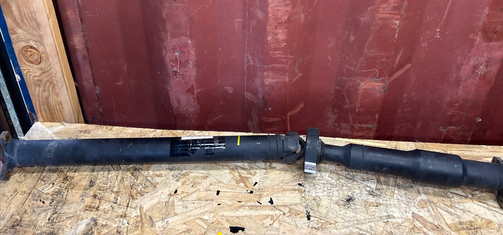 OEM Rear Drive Shaft Prop Drive Shaft For BMW 3 SERIES E90 2610 7573482 AWD