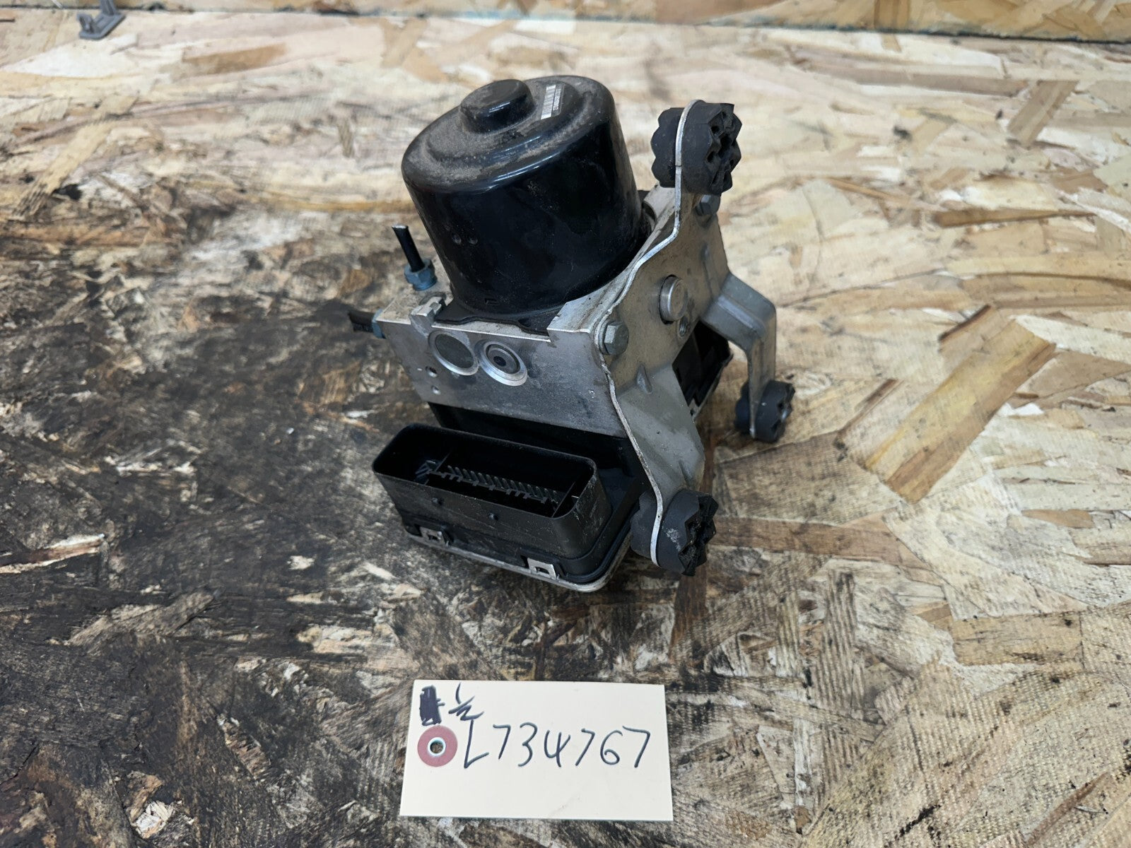 BMW 2011-2017 F25 X3 ABS PUMP + CONTROL MODULE OEM 6851087+6851086
