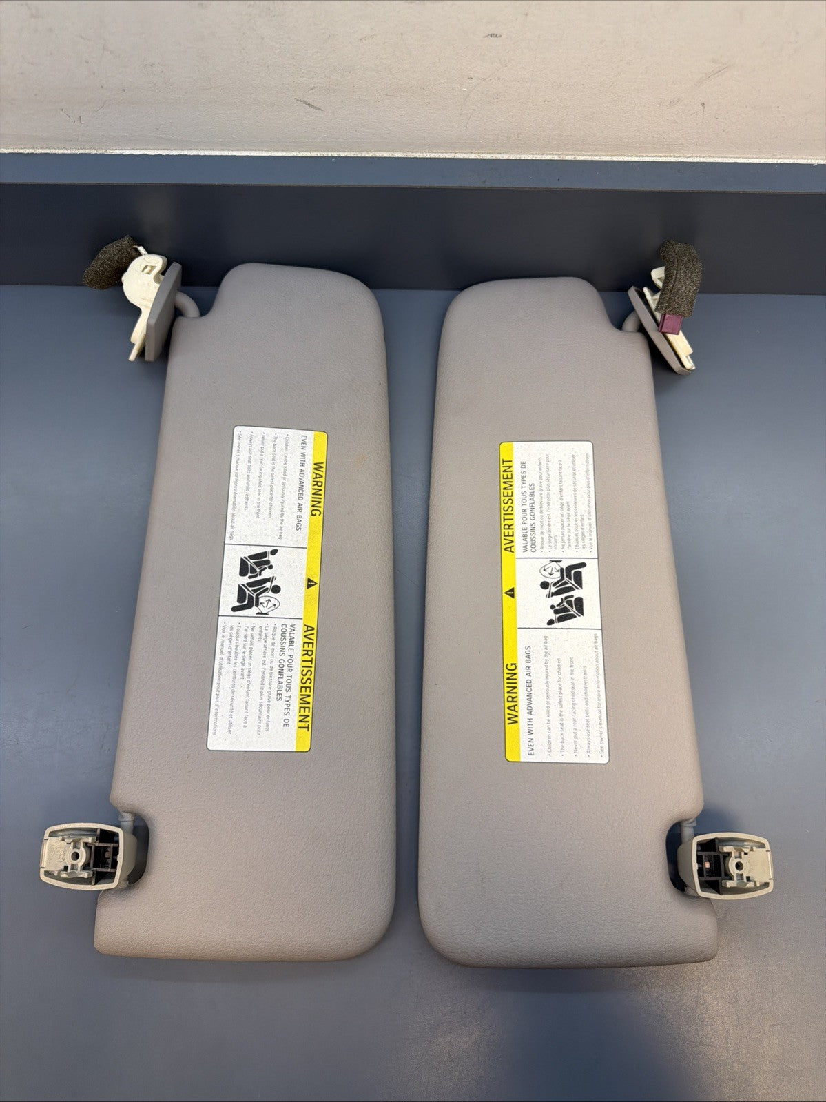 BMW E90 E91 E92 E93 Sun Visor Set OEM – Driver & Passenger 6905983
