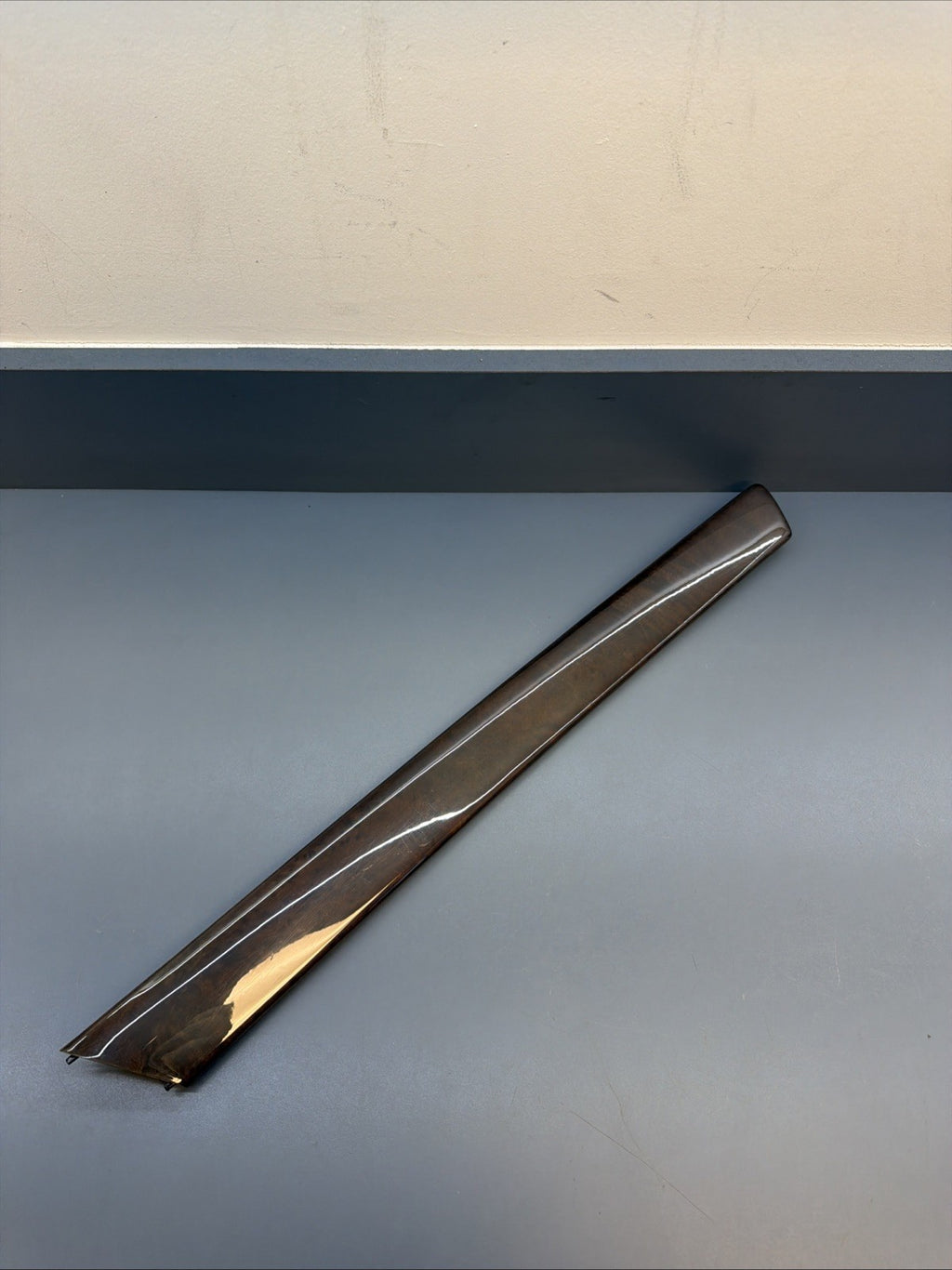 99-06 BMW E46 SEDAN Front Right Side Interior Door Panel Trim Moulding 8200726