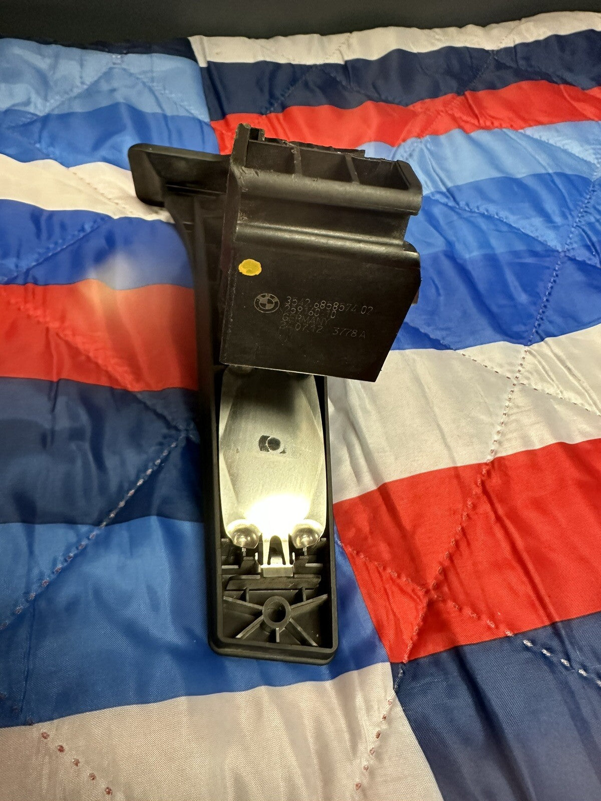 BMW E60 E90 E92 F10 FLOOR GAS ACCELERATOR FOOT PEDAL OEM 6858574