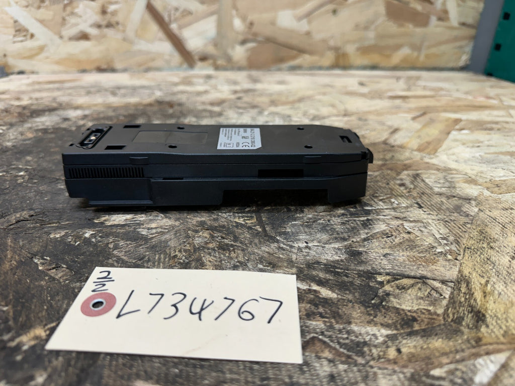 BMW 2011-2013 F25 X3 iPhone 4 CONSOLE DOCK OEM 2218390