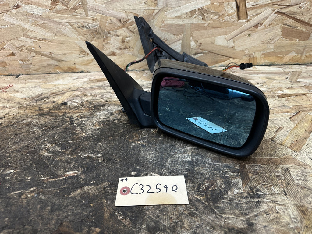 BMW 1997-2002 E46 PRE LCI RIGHT/PASSENGER SIDE VIEW MIRROR BLACK OEM 0117351