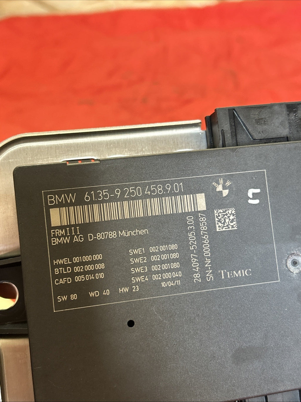BMW F25 X3 FRMIII FRM 3 FOOTWELL LIGHT BODY CONTROL MODULE FRM3 9250458