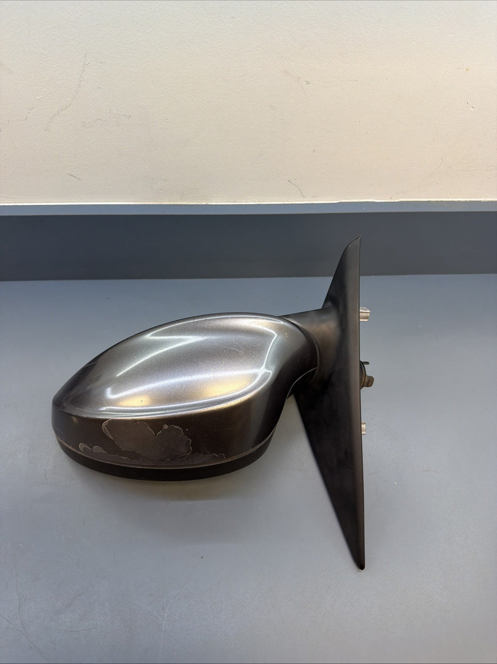 BMW 2006-2009 E90 3 SERIES LEFT DRIVER SIDE POWER MIRROR DARK GRAY OEM 7906930