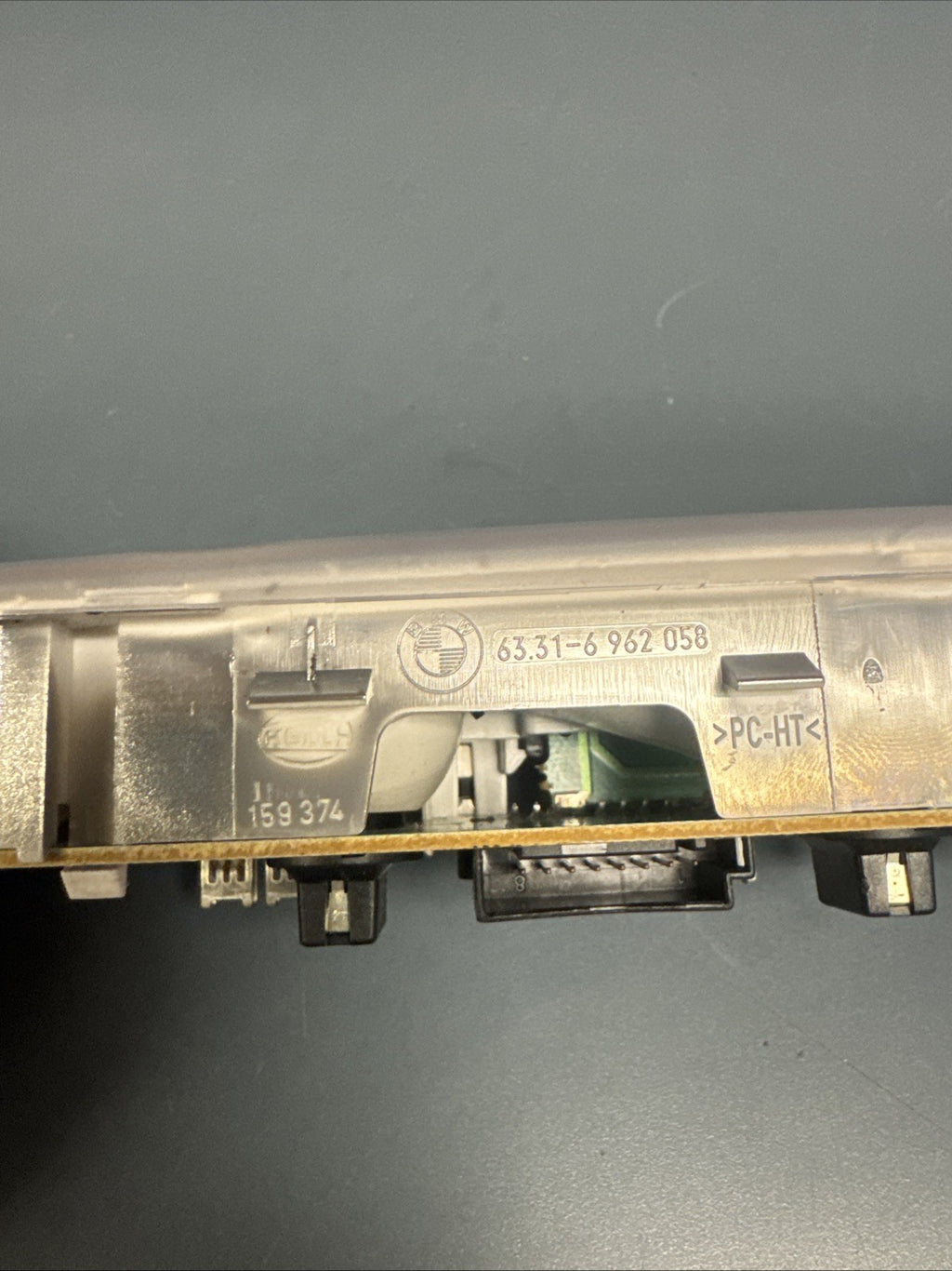 04-10 BMW E60 5 Series 530XI Upper Overhead Dome Light 6962058 Oem