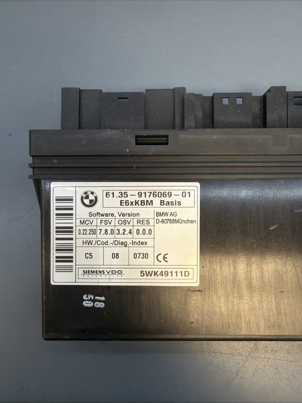 2008-2010 BMW 528i 535i 650i E63 General Body Control Module 9176069