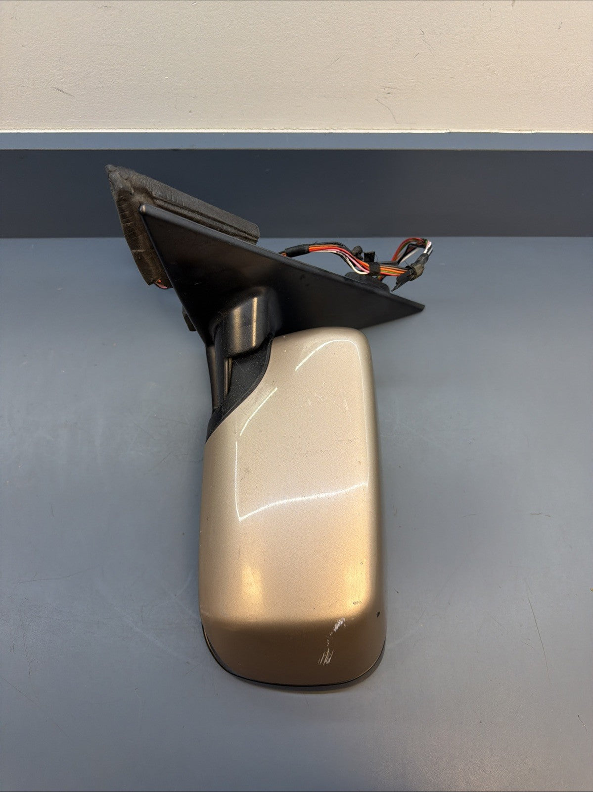 BMW 1997-2002 E46 PRE LCI LEFT/DRIVER SIDE VIEW MIRROR  OEM 0117351