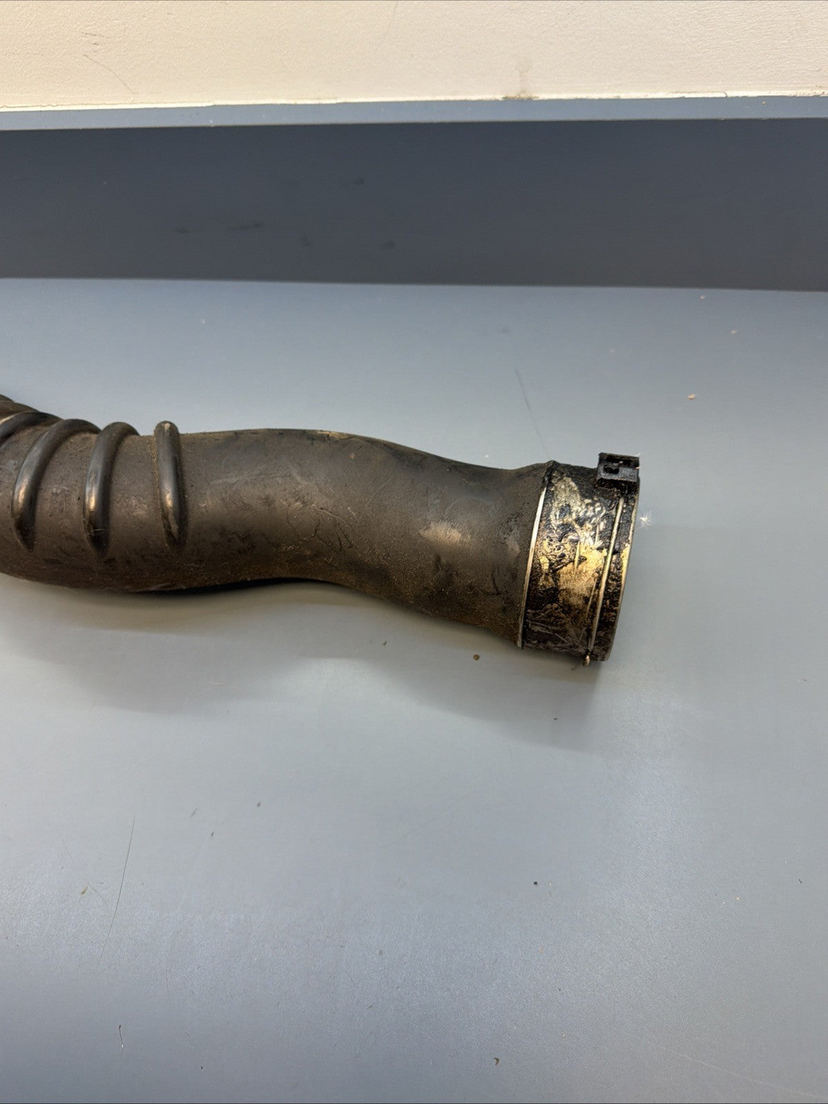 12-18 BMW F25 F30 328 F32 F36 N20 N26 TURBOCHARGER AIR PRESSURE PIPE OEM 7605044