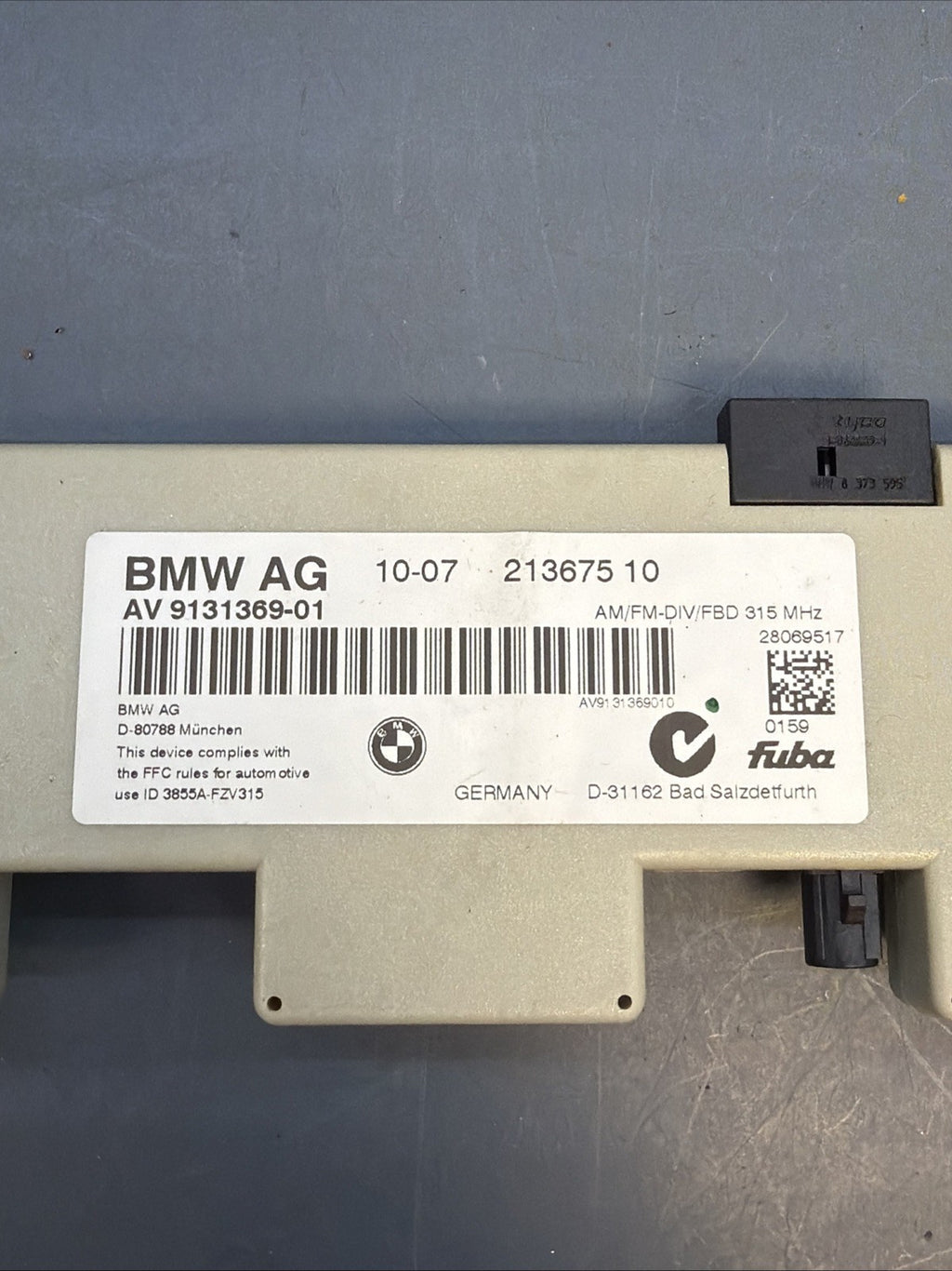 06-13 BMW M3 E90 SEDAN 3 SERIES ANTENNA RECEIVER BOOSTER AMPLIFIER 9131369
