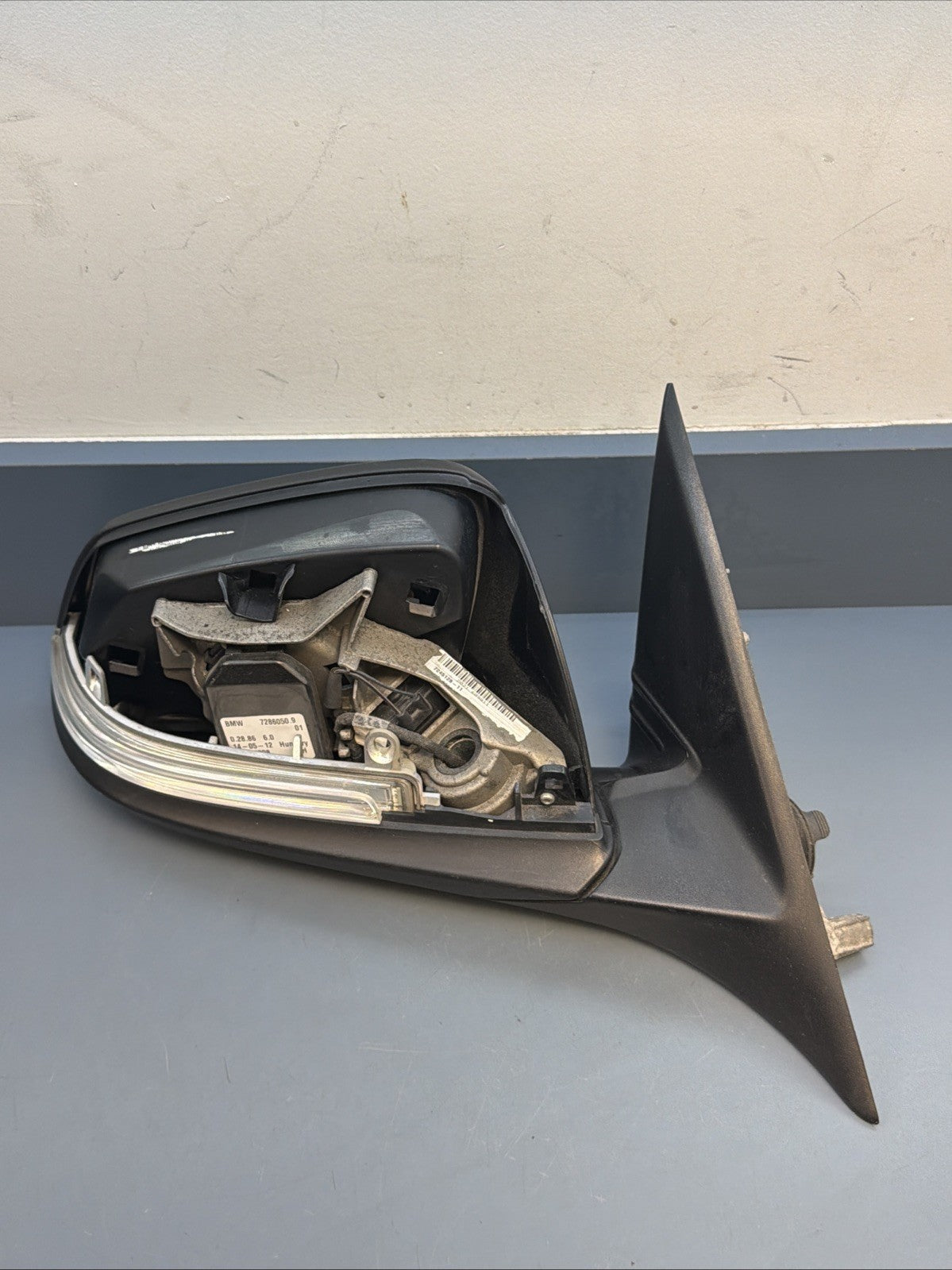 2013 BMW 335i Front Right Passenger Side Door Mirror 021185 OEM