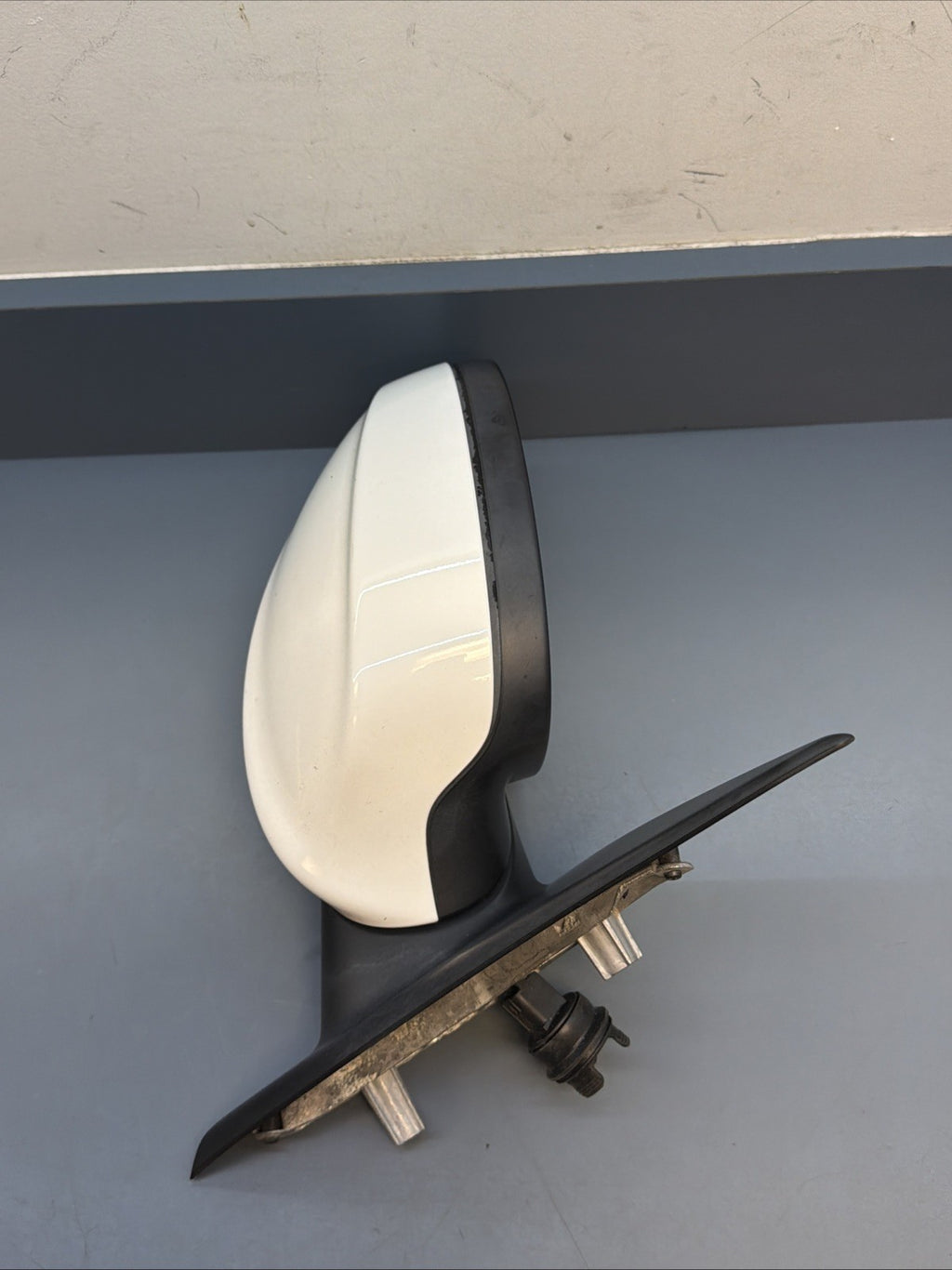 06-08 BMW E90 E91 328i Right Passenger Side Rear View Mirror White 010803 OEM