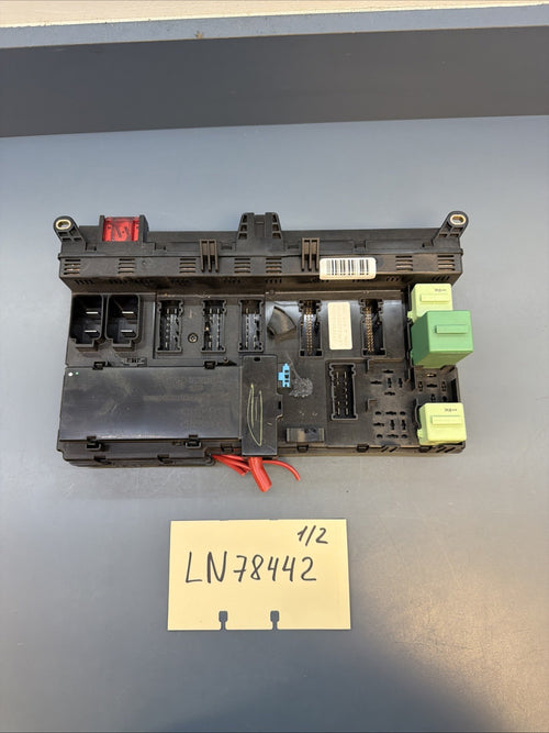 00-06 BMW X5 E53 Front Under Dash Dashboard Fuse Relay Junction Box 8380407 OEM