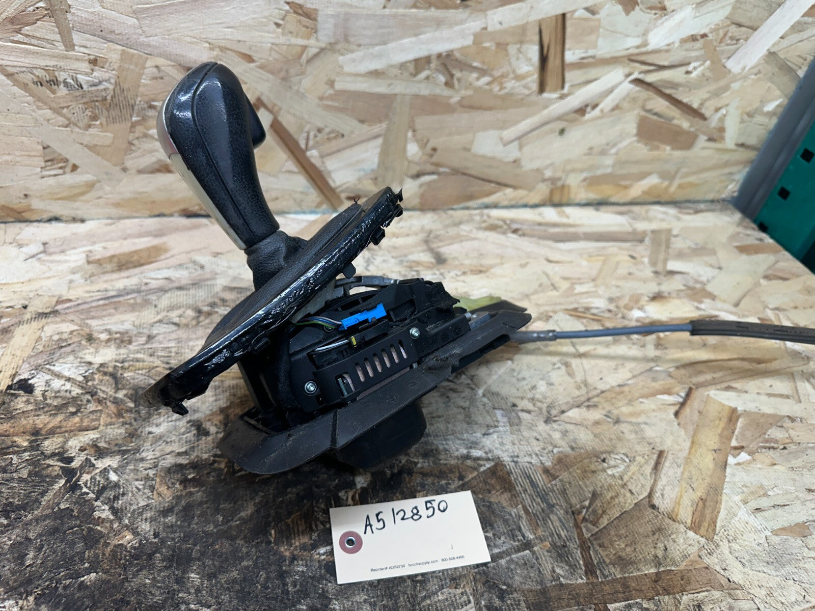 BMW 06-13 E90 AUTOMATIC TRANSMISSION GEAR SHIFTER/SELECTOR BLACK OEM 756365802
