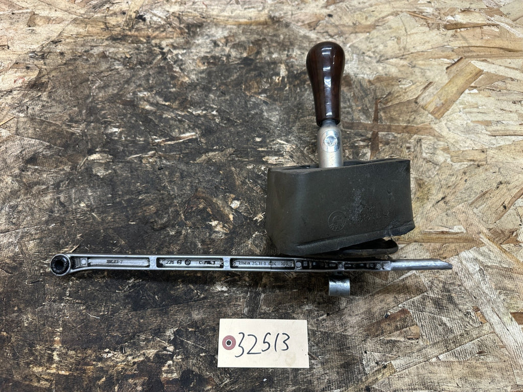 BMW 99-05 E46 3 SERIES MANUAL SHIFTER ASSEMBLY + BURLED WOOD KNOB OEM 1434100