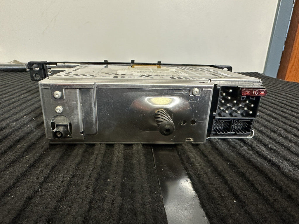 99-06 BMW E46 3 SERIES PROFESSIONAL BUSINESS CD AM FM TUNER PLAYER OEM 6972902