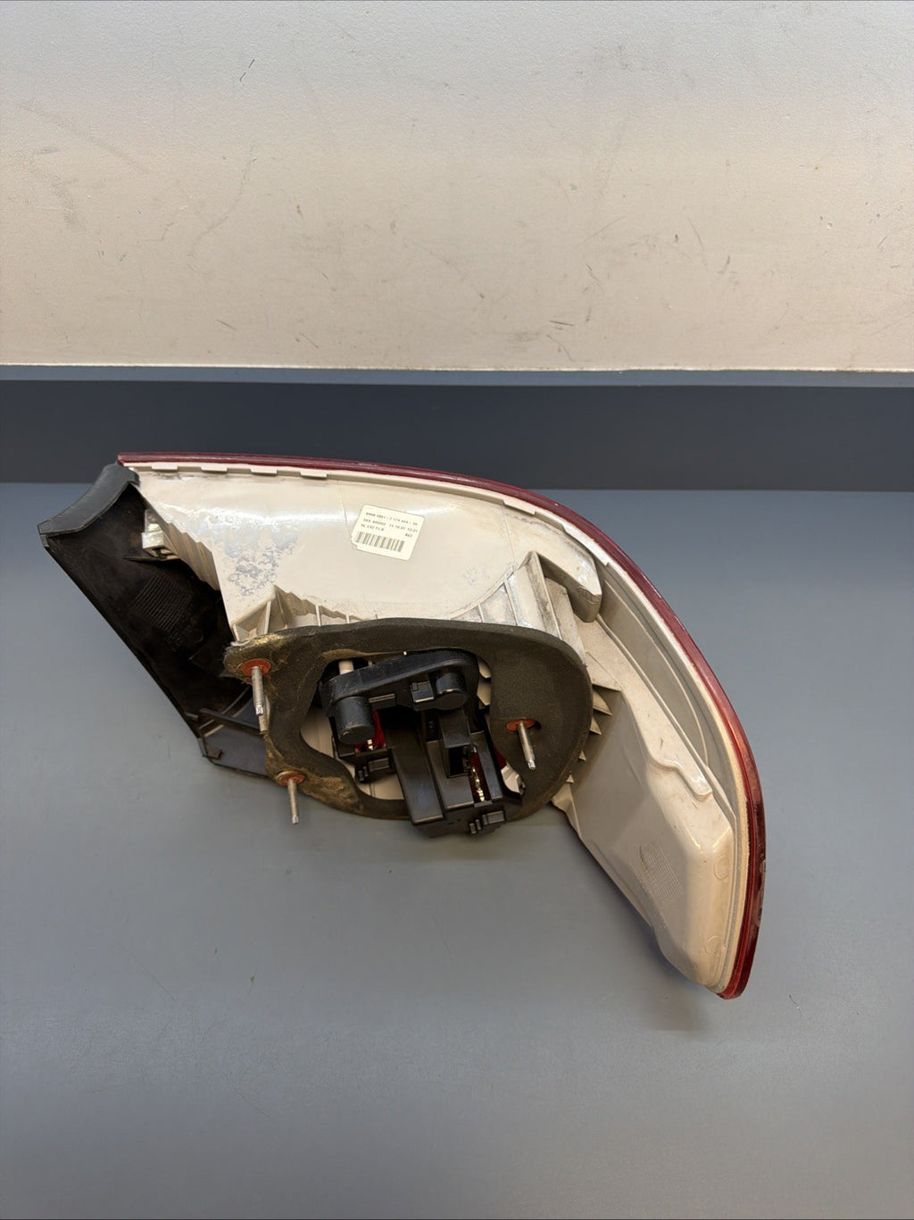 07-10 BMW E92 328i 335i M3 PRE LCI Right Side Outer Tail Light Taillight 7174404