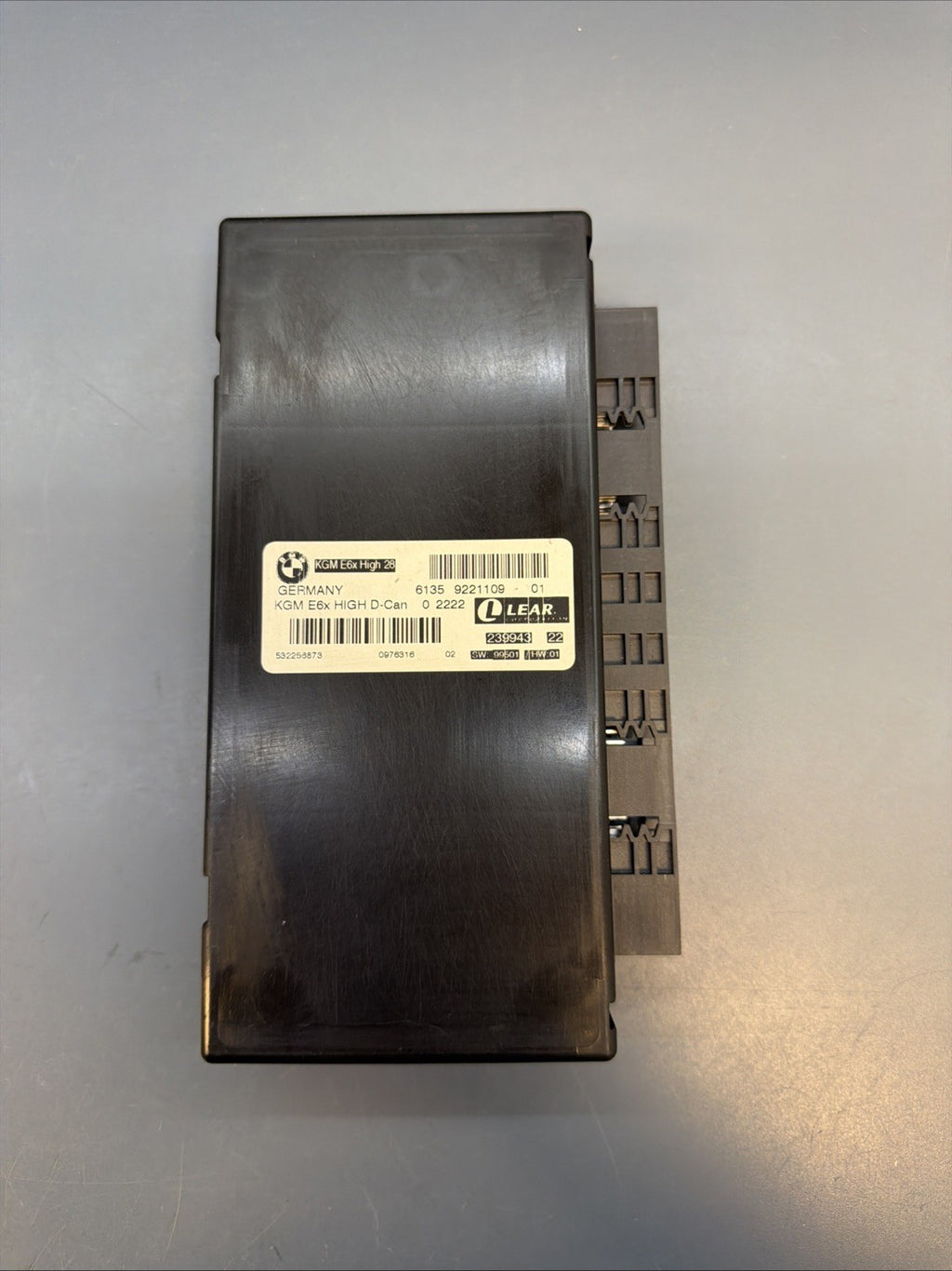 2008-2009-2010 BMW E60 E63 E64 535i GATEWAY THEFT LOCKING CONTROL MODULE 9221109