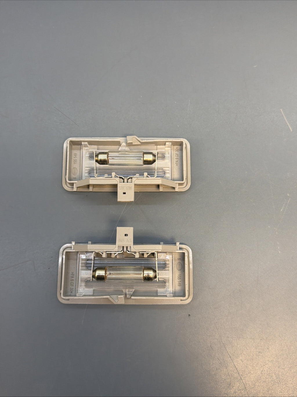 2005-2011 BMW E90 E91 E92 325i 328i Roof Lights Pair Vanity Lights 6962011 GRAY