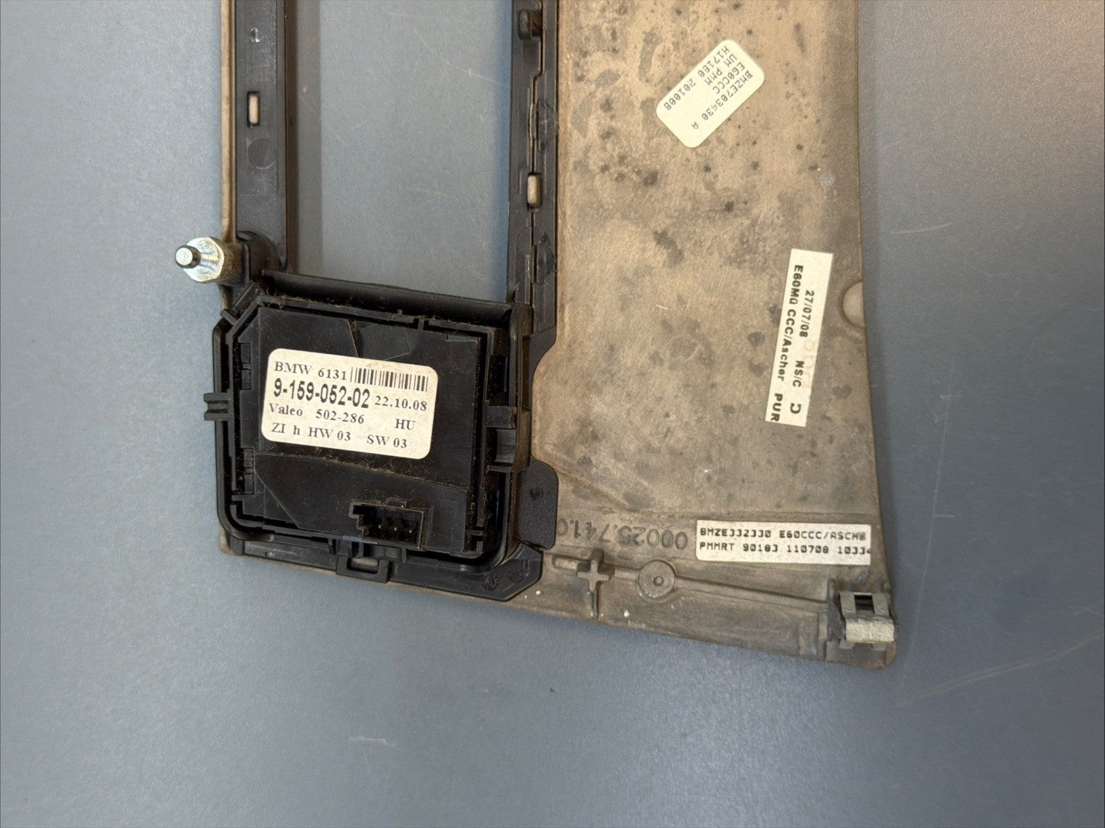 04-10 BMW 535I E60 FRONT DASH HEATED SEAT TRACTION PANEL OEM 6978690