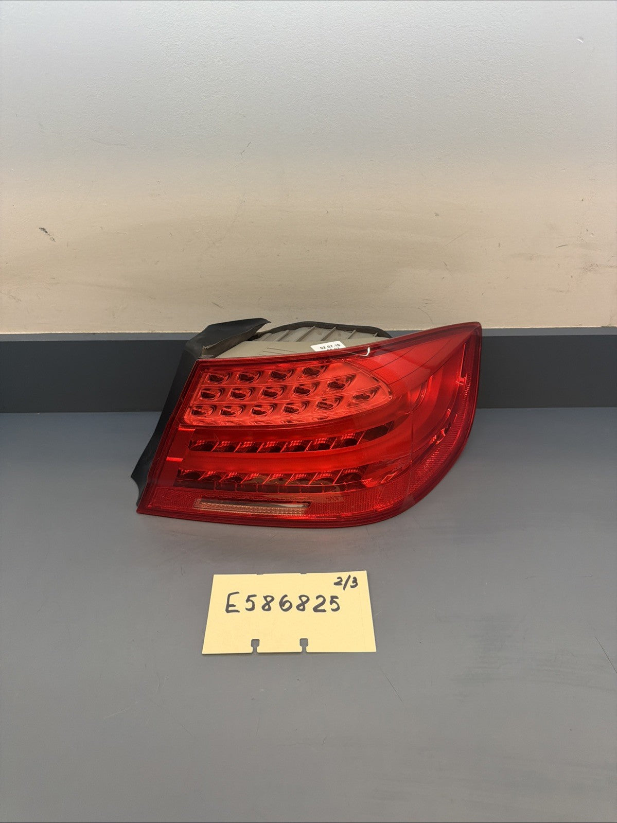 11-13 BMW E92 328i 335i Rear Right Outer Taillight Tail Light Lamp OEM 7251960