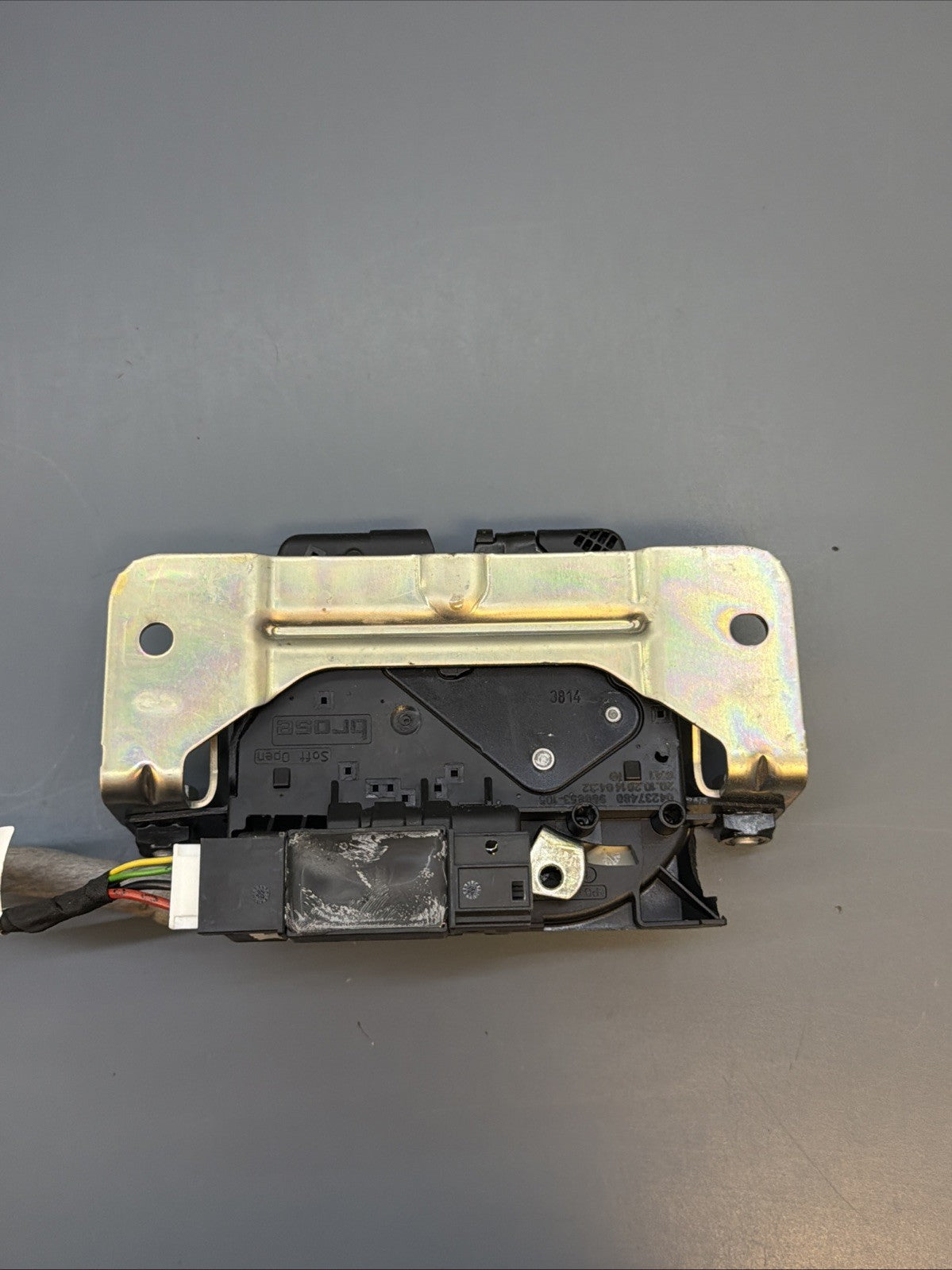 12-18 BMW F30 F32 F10 F34 Rear Trunk Lid Lock Latch Release Actuator 163672-10