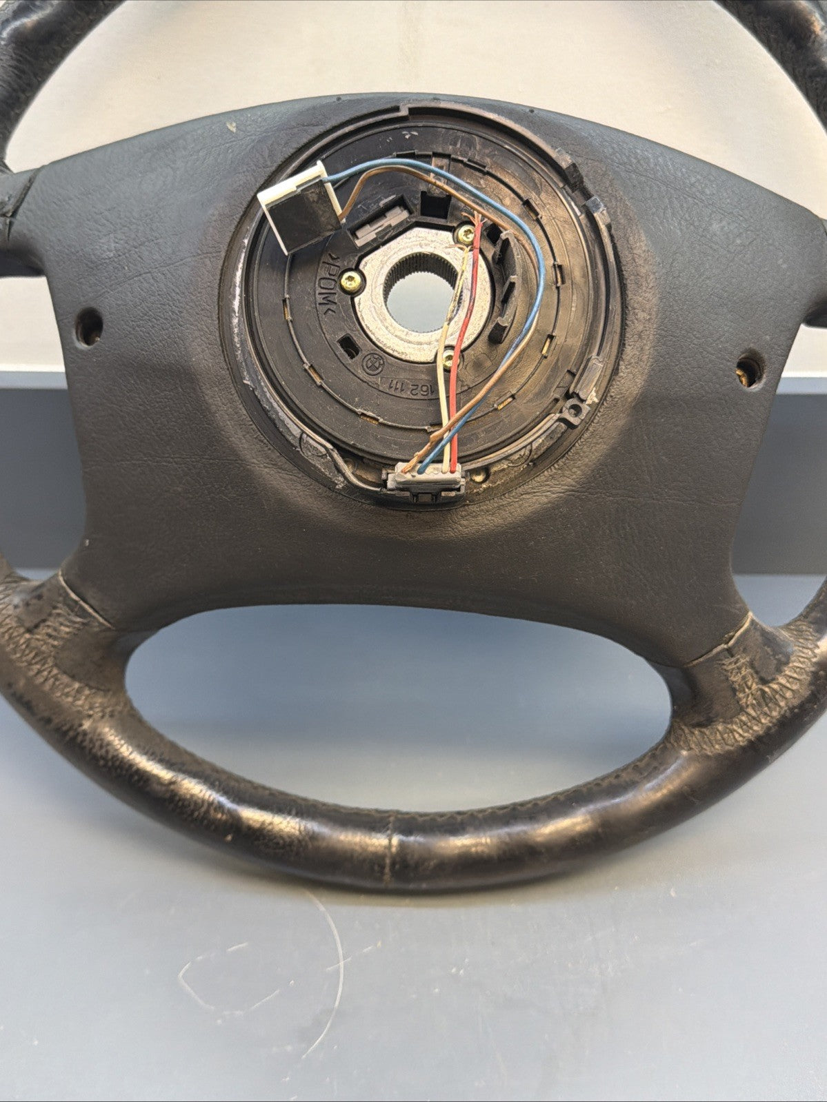 95-99 BMW E36 3-Series Z3 Factory 4-Spoke Standard Leather Steering Wheel OEM