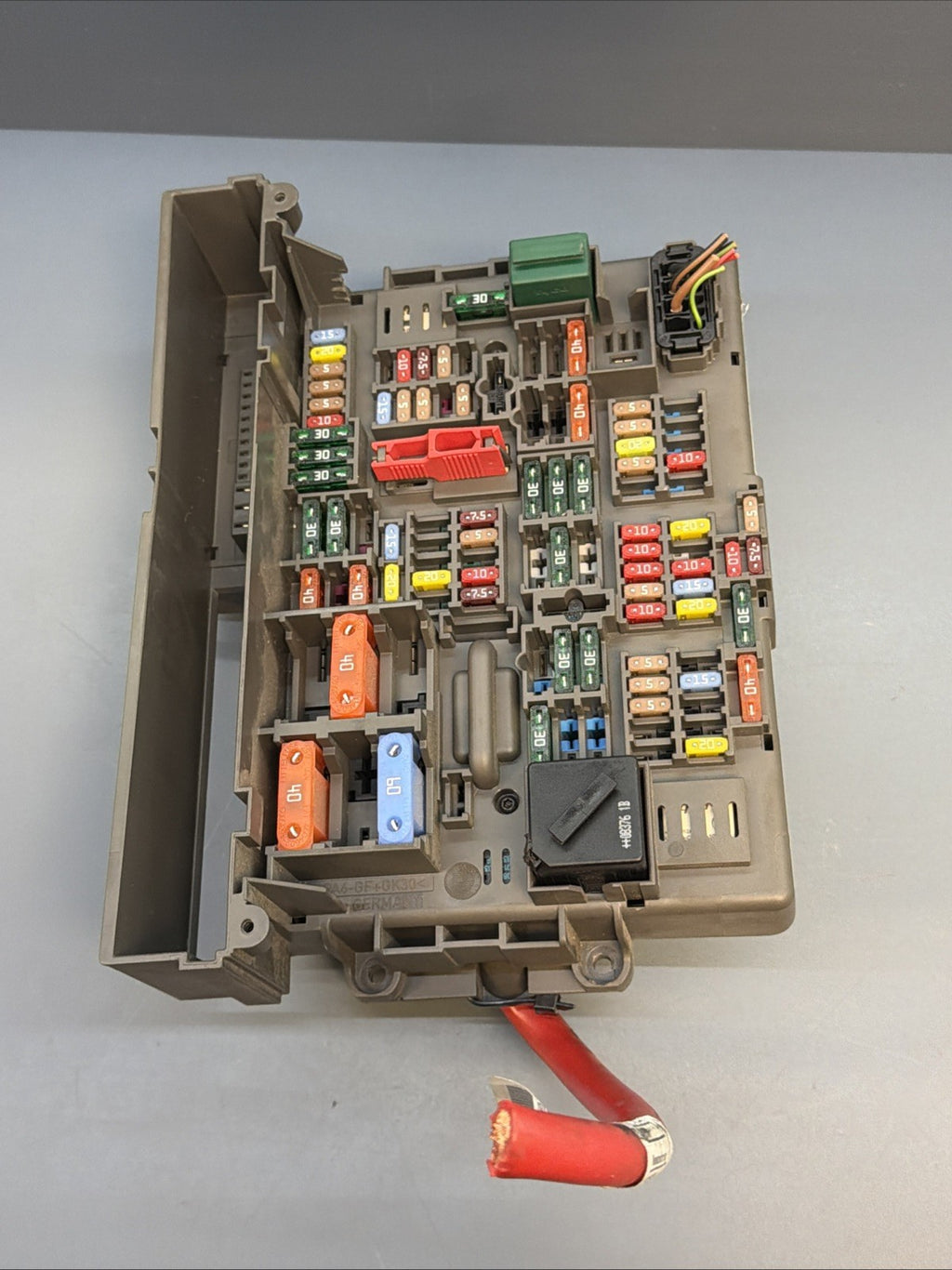 BMW 1 3 X1 Series E90 E91 E84 E87 Fuse Box Front Power Distribution 9119444