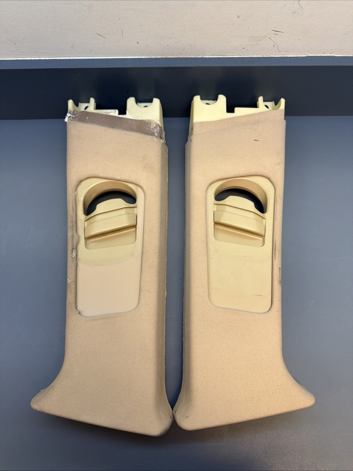 01-06 BMW E46 SEDAN B PILLAR LEFT & RIGHT Trim Cover BEIGE 8220241 8220242
