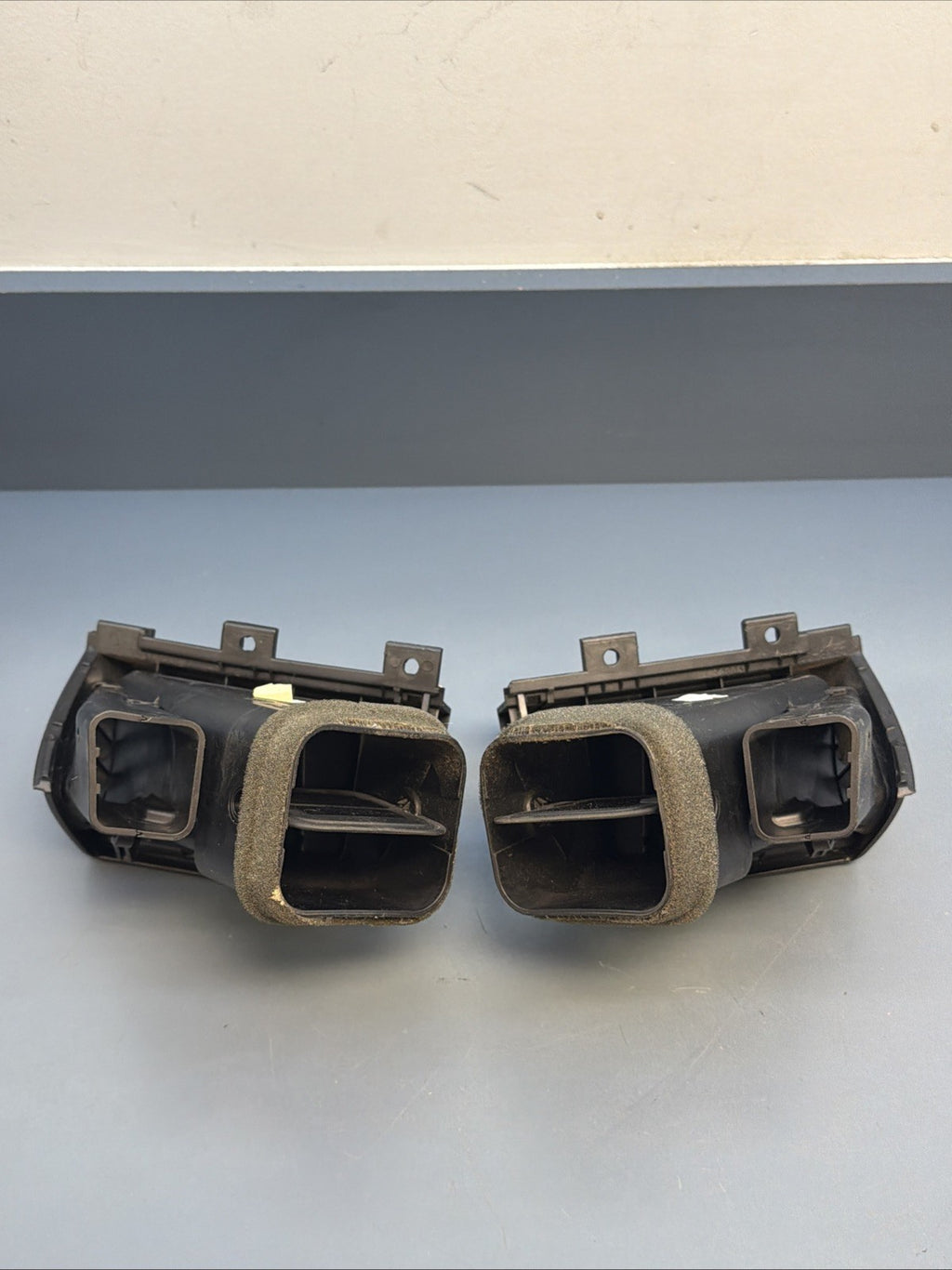 00-06 BMW E46 Dash Air Vent Panel Front Right/Left 8361898 8361897