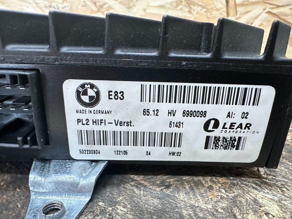 BMW 03-10 E83 X3 LEER STERIO RADIO AUDIO AMPLIFIER HiFi W BRACKET OEM 6990098