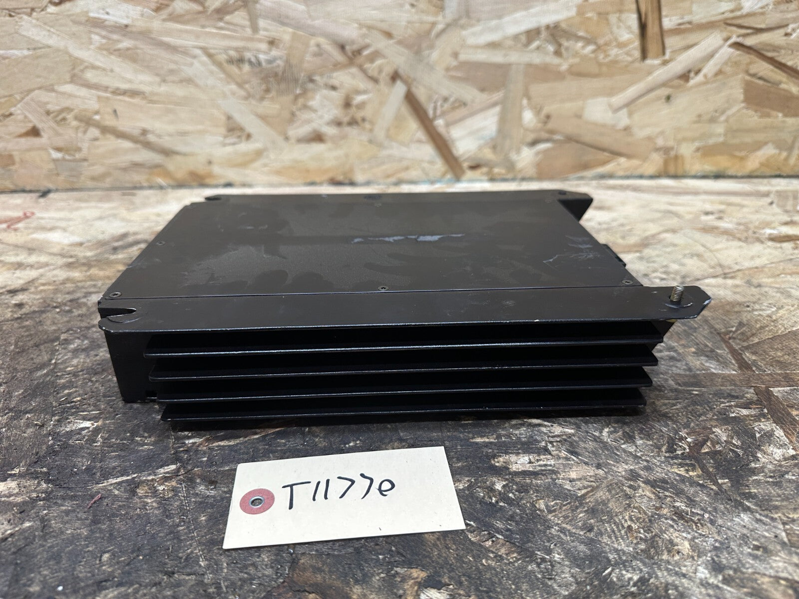 BMW 1997-2003 E39 5 SERIES HiFi RADIO AUDIO AMPLIFIER OEM 6901881