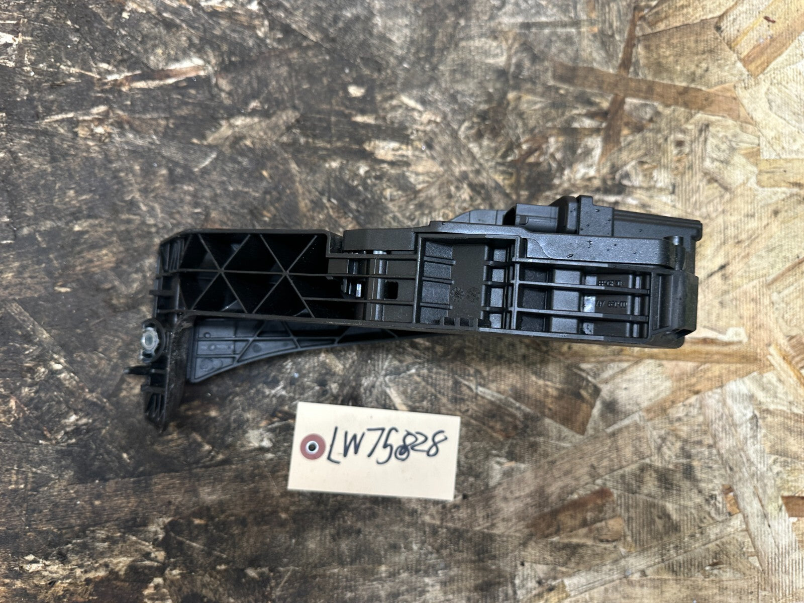 BMW 2012-2019 F30 F32 3 SERIES ACCELERATOR THROTTLE GAS PEDAL OEM 6786588