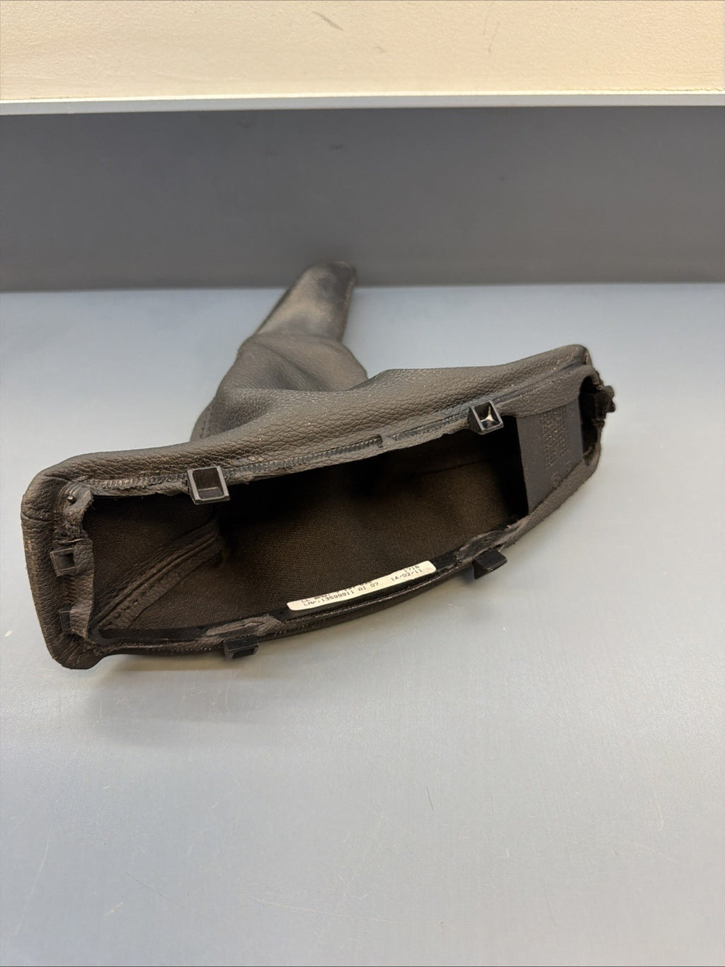 06-13 BMW E90 328i EMERGENCY BRAKE HANDLE BOOT COVER BLACK LEATHER OEM 7137535