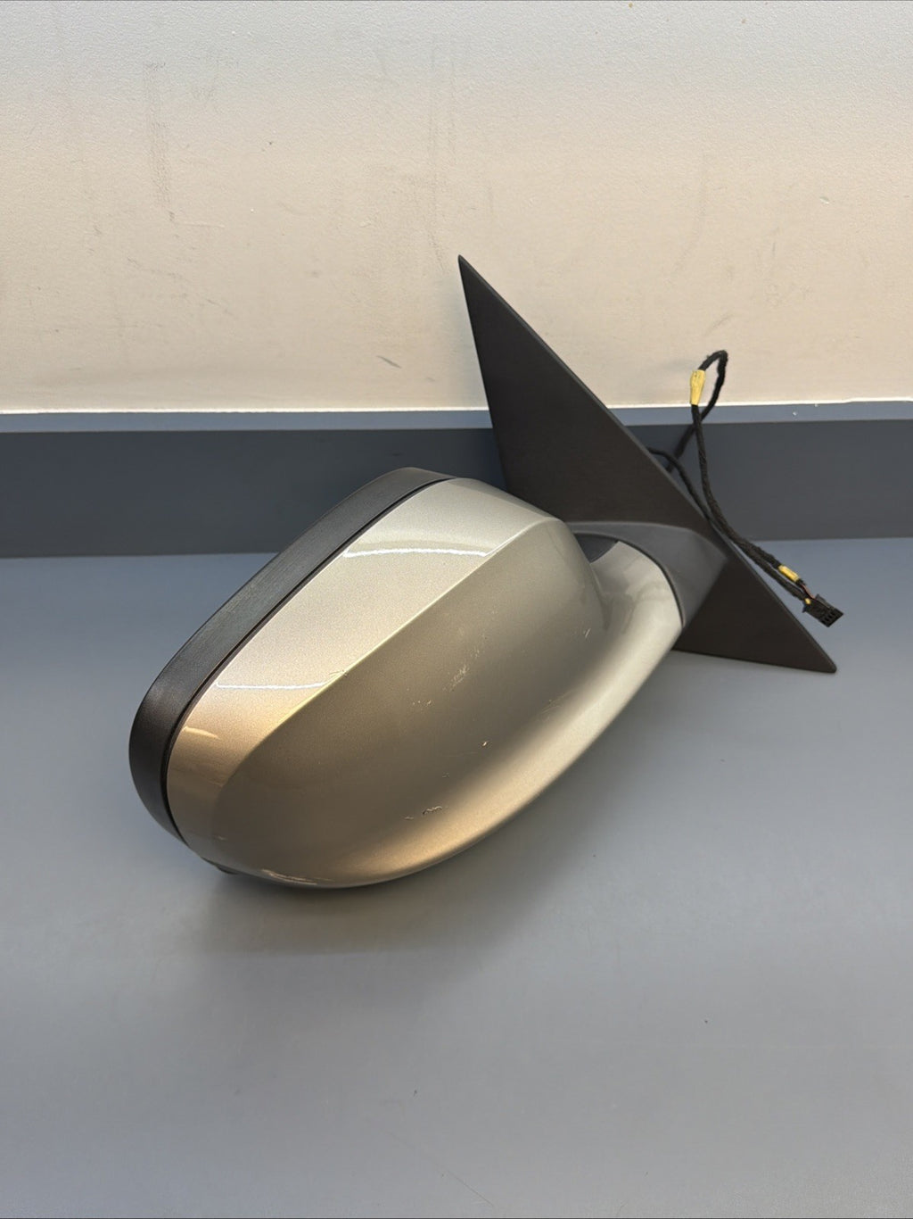 BMW X3 E83 PASSENGER RH SIDE DOOR VIEW MIRROR OEM GOLD