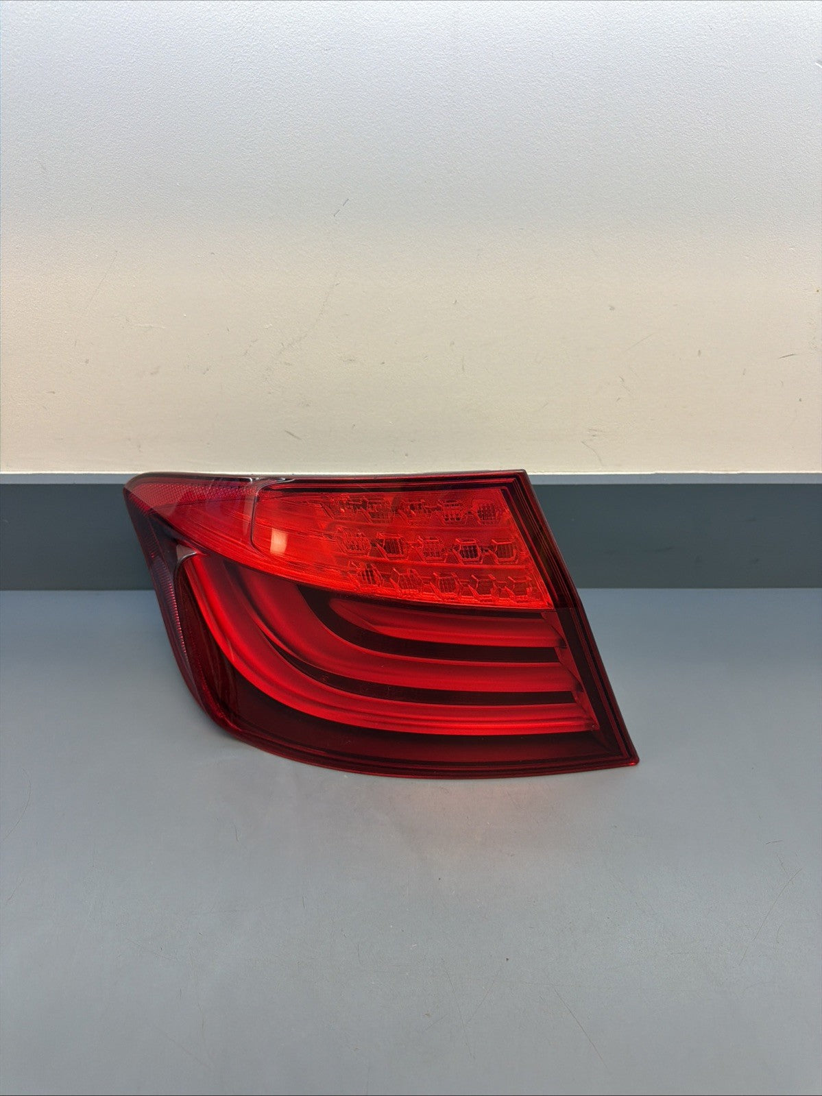2011-2013 BMW F10 528i 535i 550i M5 TAIL LIGHT BRAKE DRIVER LEFT OEM 173462-01