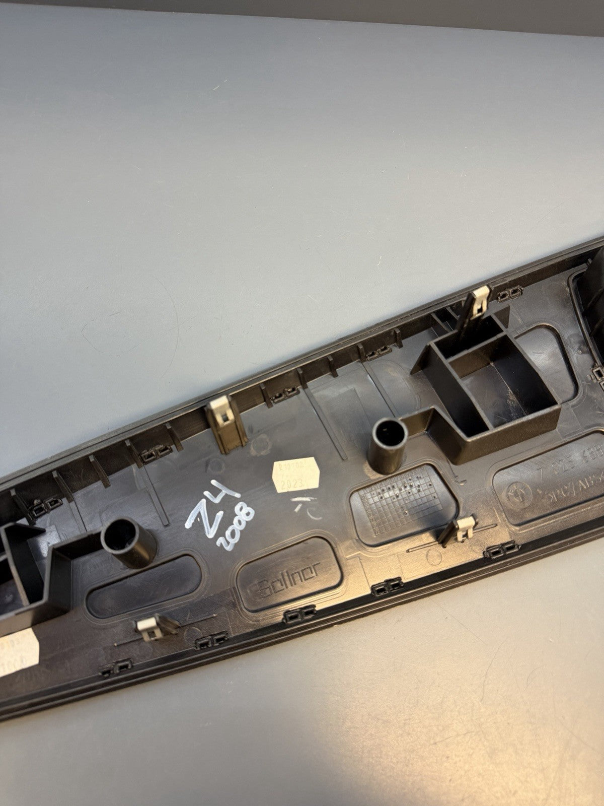 03-08 BMW Z4 E85 E86 Right Passenger Side Center Dash Trim Panel Aluminum7036358
