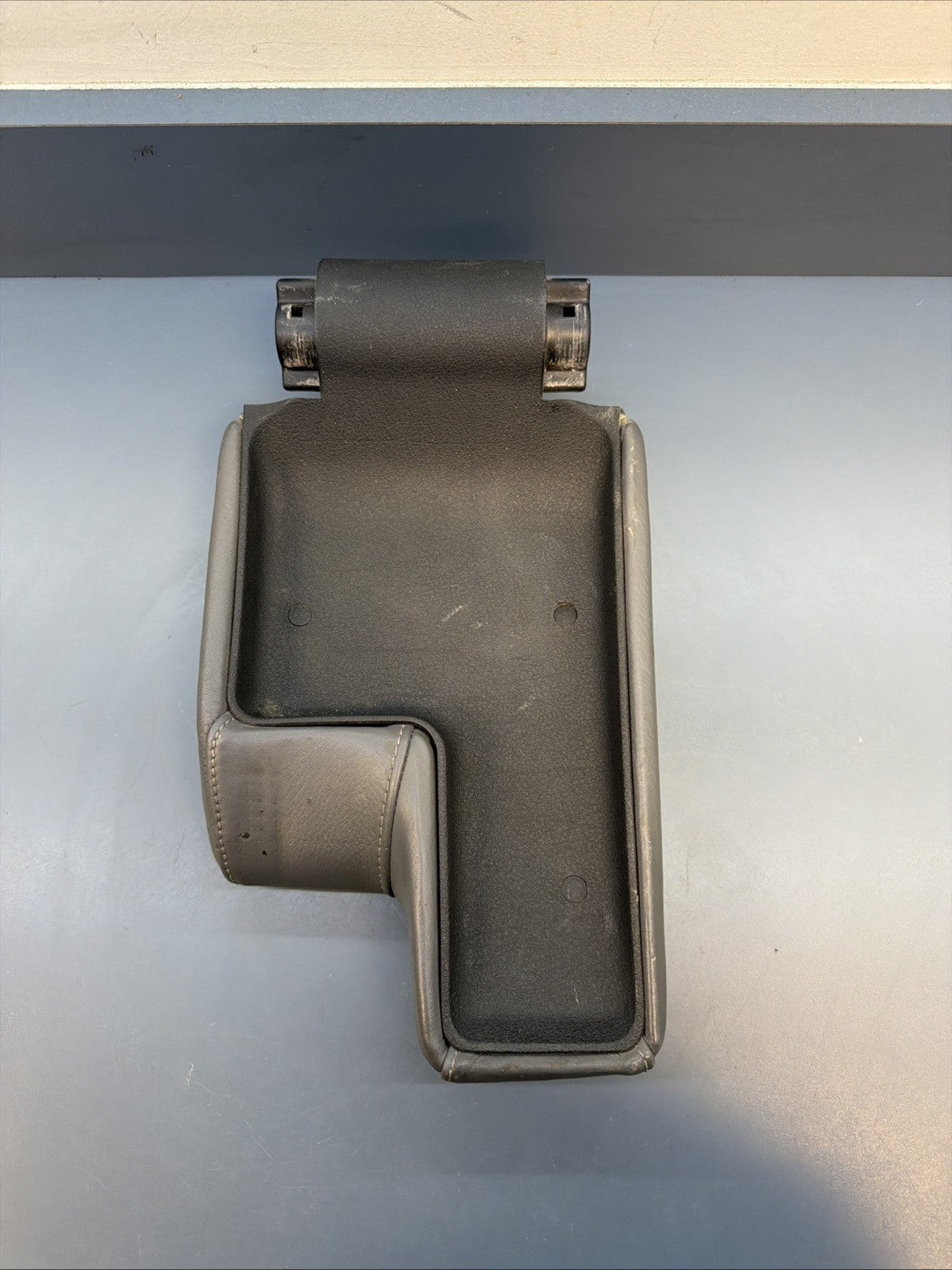 BMW E36 328I M3 323I 325I Front Center Console Armrest Leather OEM 51168204472