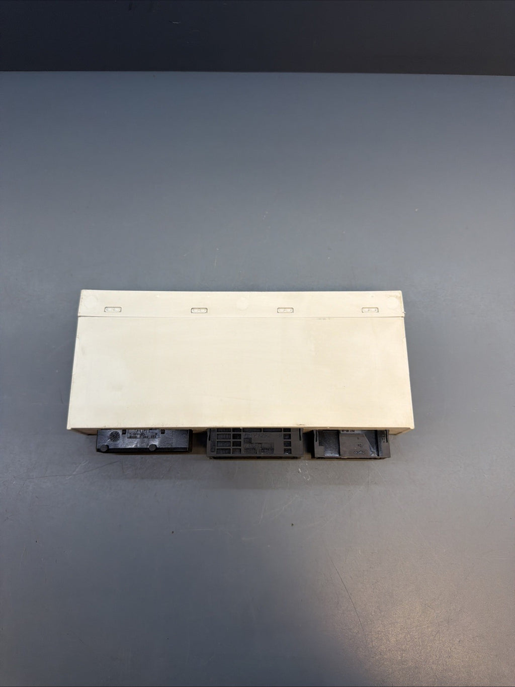 BMW 2003-2010 E83 X3 BODY CONTROL MODULE BCM OEM 6963338