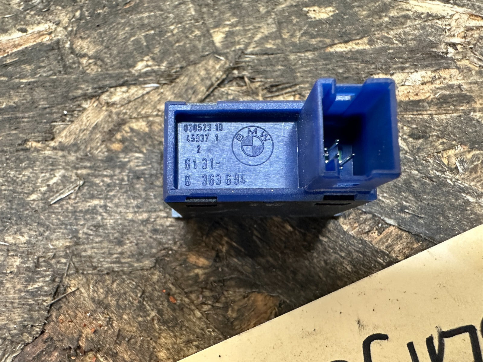BMW 93-05 E46 E38 E39 3 5 7 SERIES AUTO STABILITY CONTROL SWITCH OEM 8363694