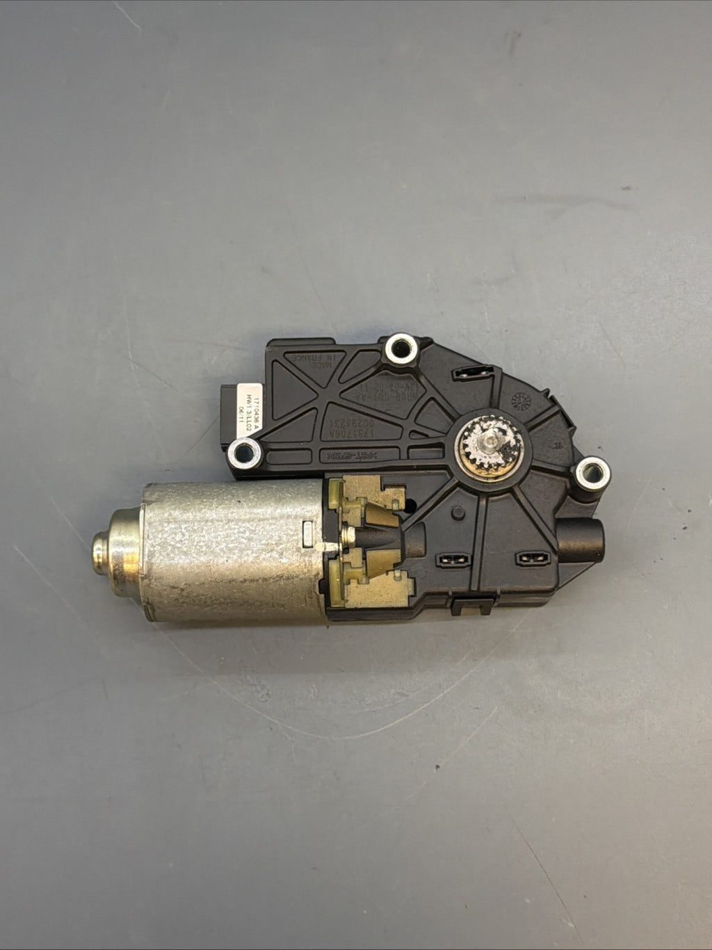 07-13 OEM BMW E90 E92 328 335 M3 Upper Sunroof Moon Roof Motor Unit 7193398