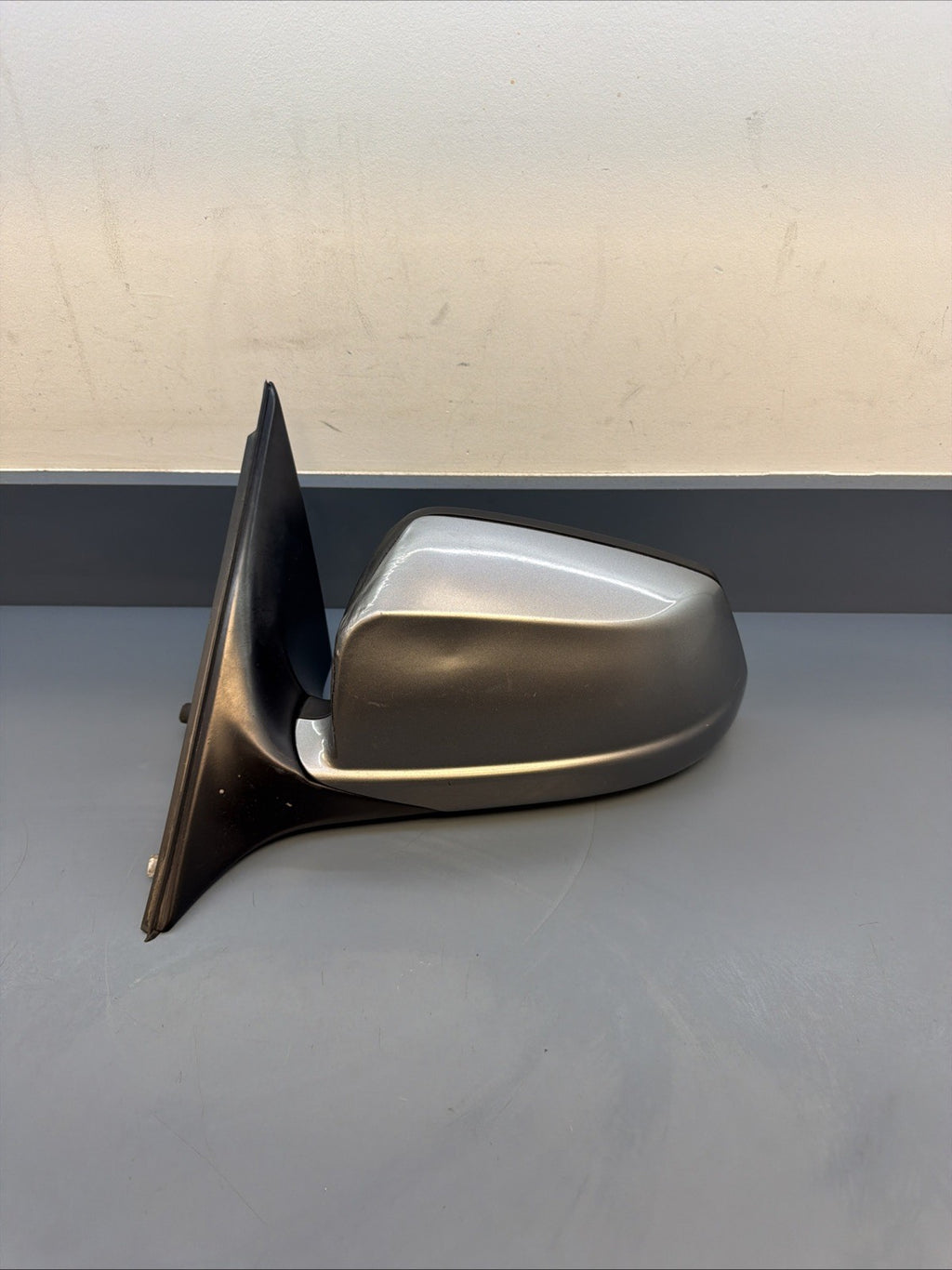 2011-2013 BMW F10 5 SERIES DRIVER SIDE LEFT MIRROR ASSEMBLY OEM F0153401 *NOTE*