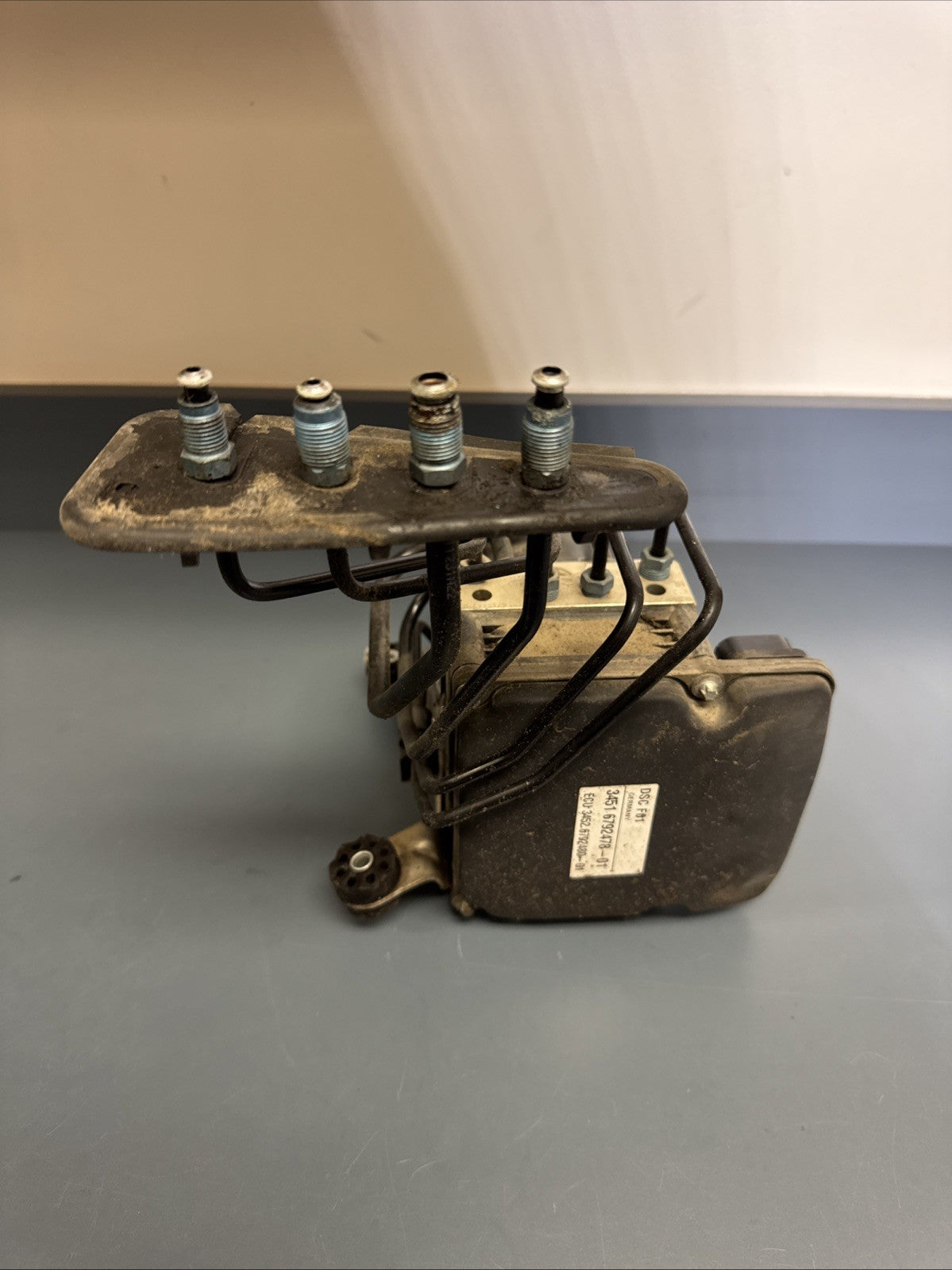 OEM BMW 7 SERIES F01 F02 730D F10 N57 ABS Pump Brake Control Unit 6792478