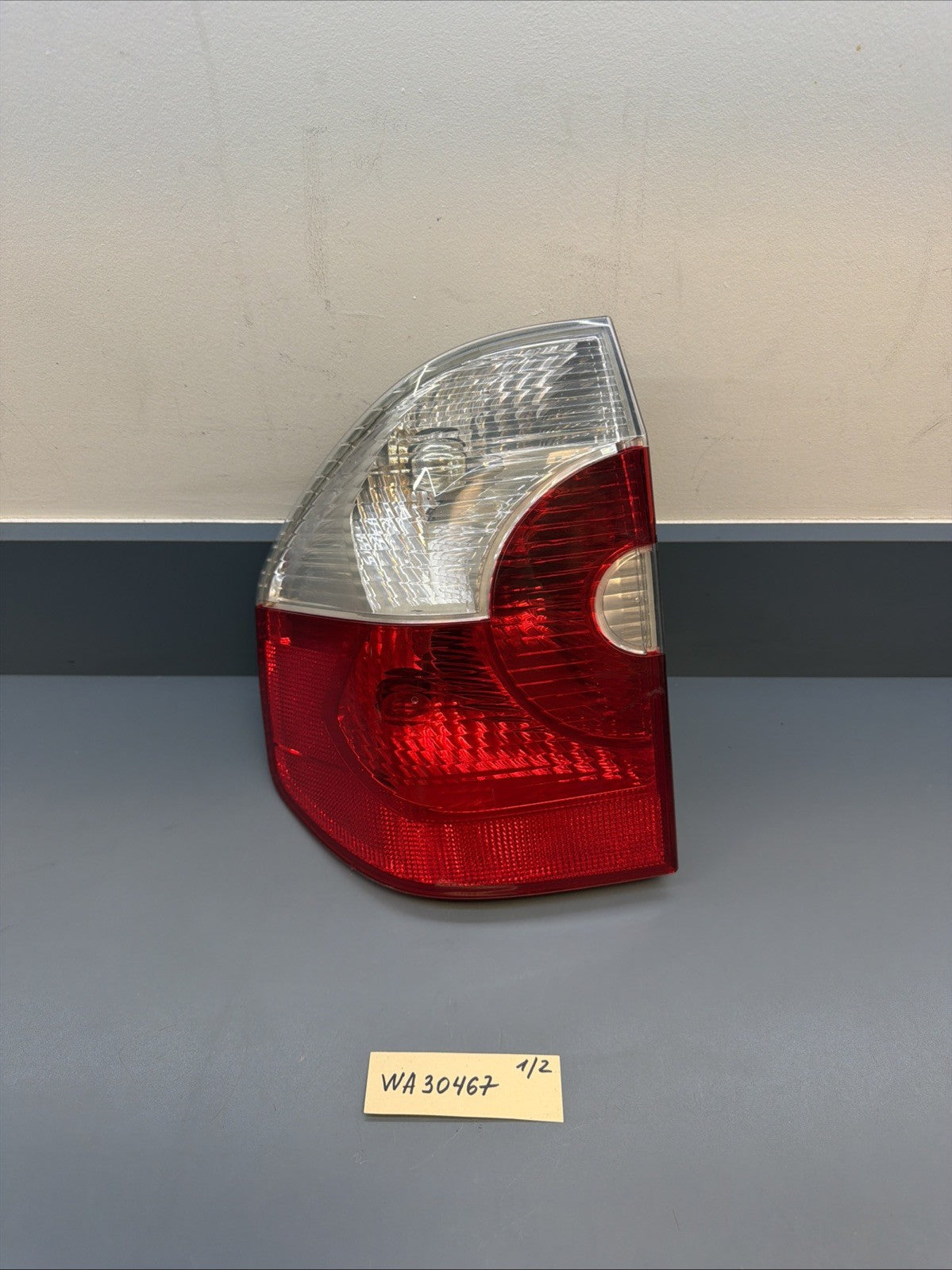 2004-2006 BMW X3 E83 LEFT Outer Taillight Tail Light OEM 3404103 DRIVERS SIDE